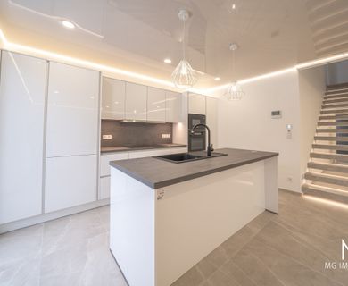 MG – Modern Smart Home Apartment