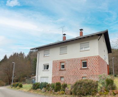MG – Kaiserslautern (Breitenau): Einfamilienhaus mit Garten am Waldrand