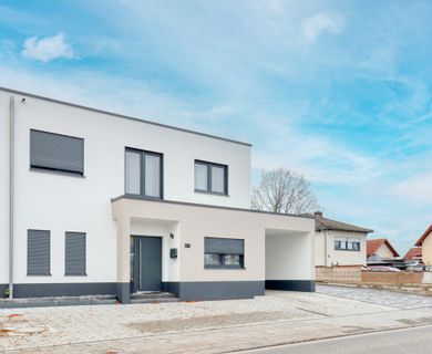 MG –  Hochwertige Doppelhaushälfte mit Carport + Garten und Möbel in Hütschenhausen